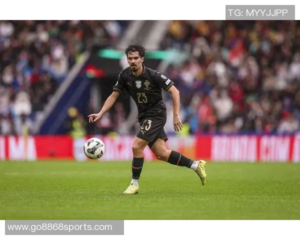 比朔夫盛赞维蒂尼亚为最强对手并透露最喜欢的球员是他与基米希